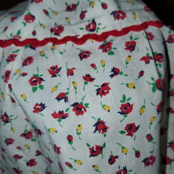 Vintage 1960's Red Floral Cotton Hostess Half Apron 2 Pockets Ric Rac Trim - Picture 5 of 5